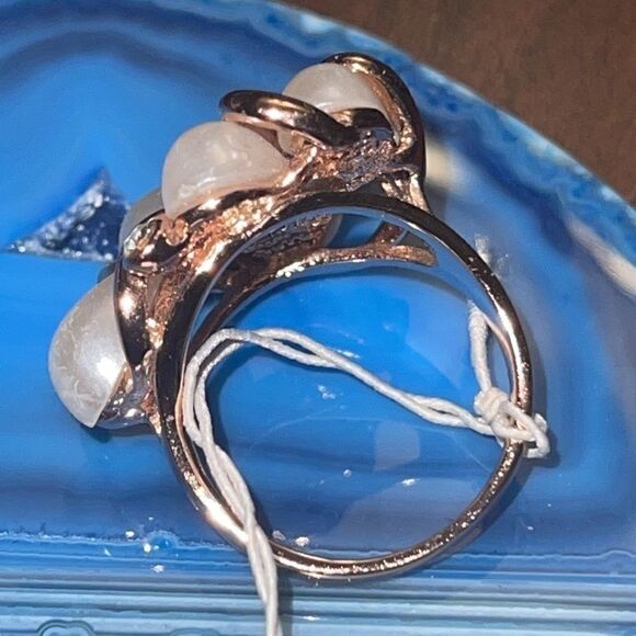 NWT rose gold pearl crystal ring size 6 - Picture 5 of 10